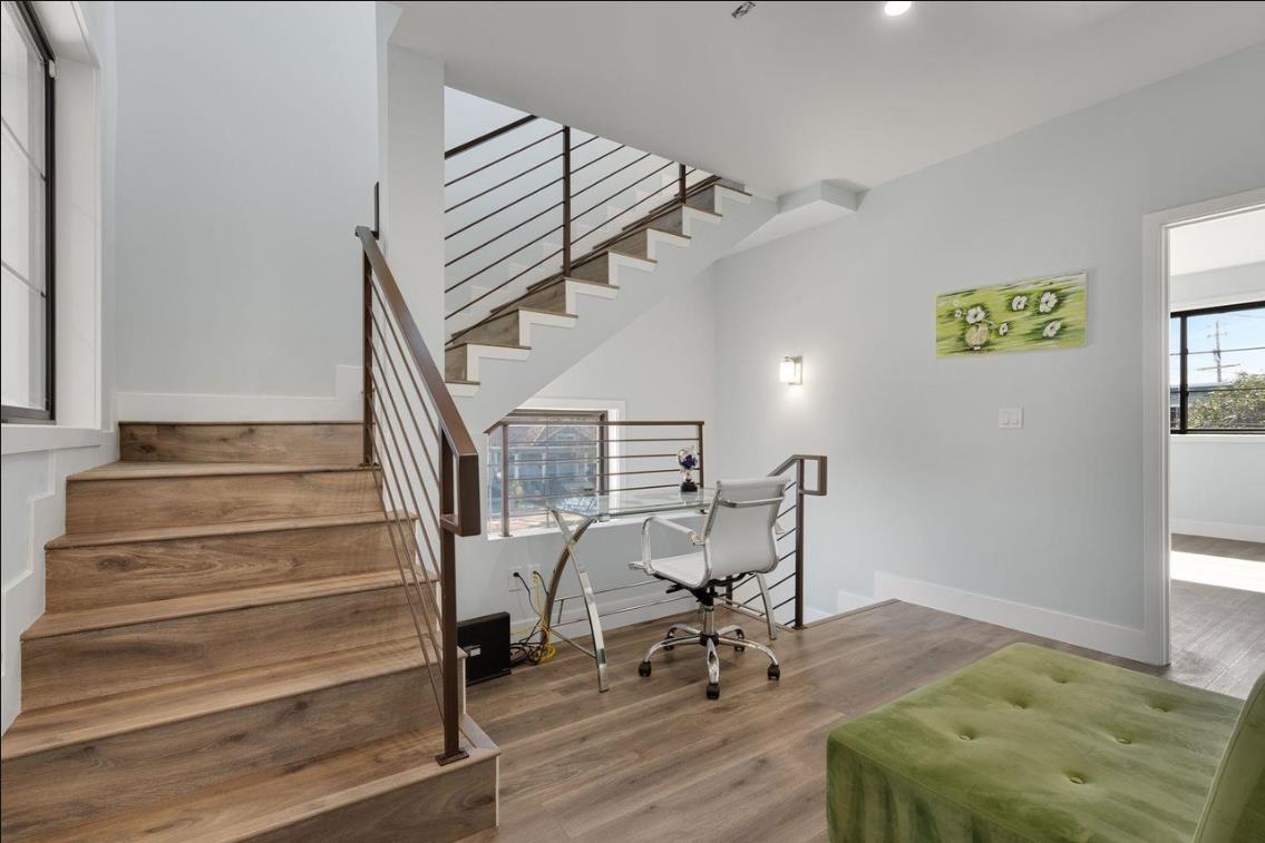 Detail Gallery Image 3 of 26 For 737 S 2nd St #3,  San Jose,  CA 95112 - 3 Beds | 3/1 Baths