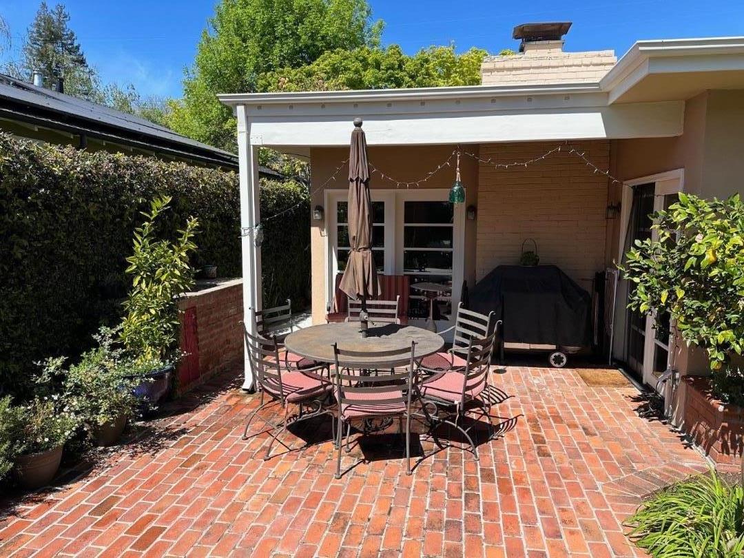 Detail Gallery Image 10 of 10 For 433 Concord Dr, Menlo Park,  CA 94025 - 4 Beds | 2 Baths