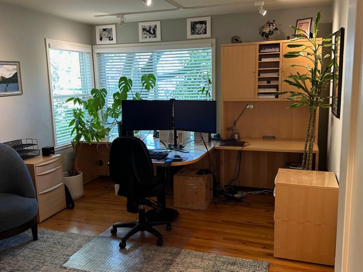 Detail Gallery Image 7 of 10 For 433 Concord Dr, Menlo Park,  CA 94025 - 4 Beds | 2 Baths