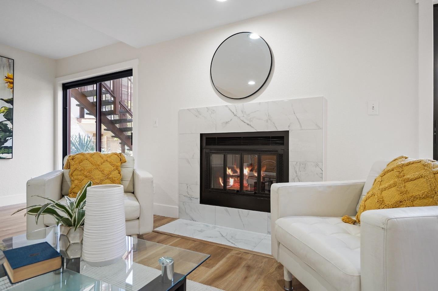 Detail Gallery Image 2 of 28 For 4159 El Camino Way #B,  Palo Alto,  CA 94306 - 2 Beds | 2 Baths