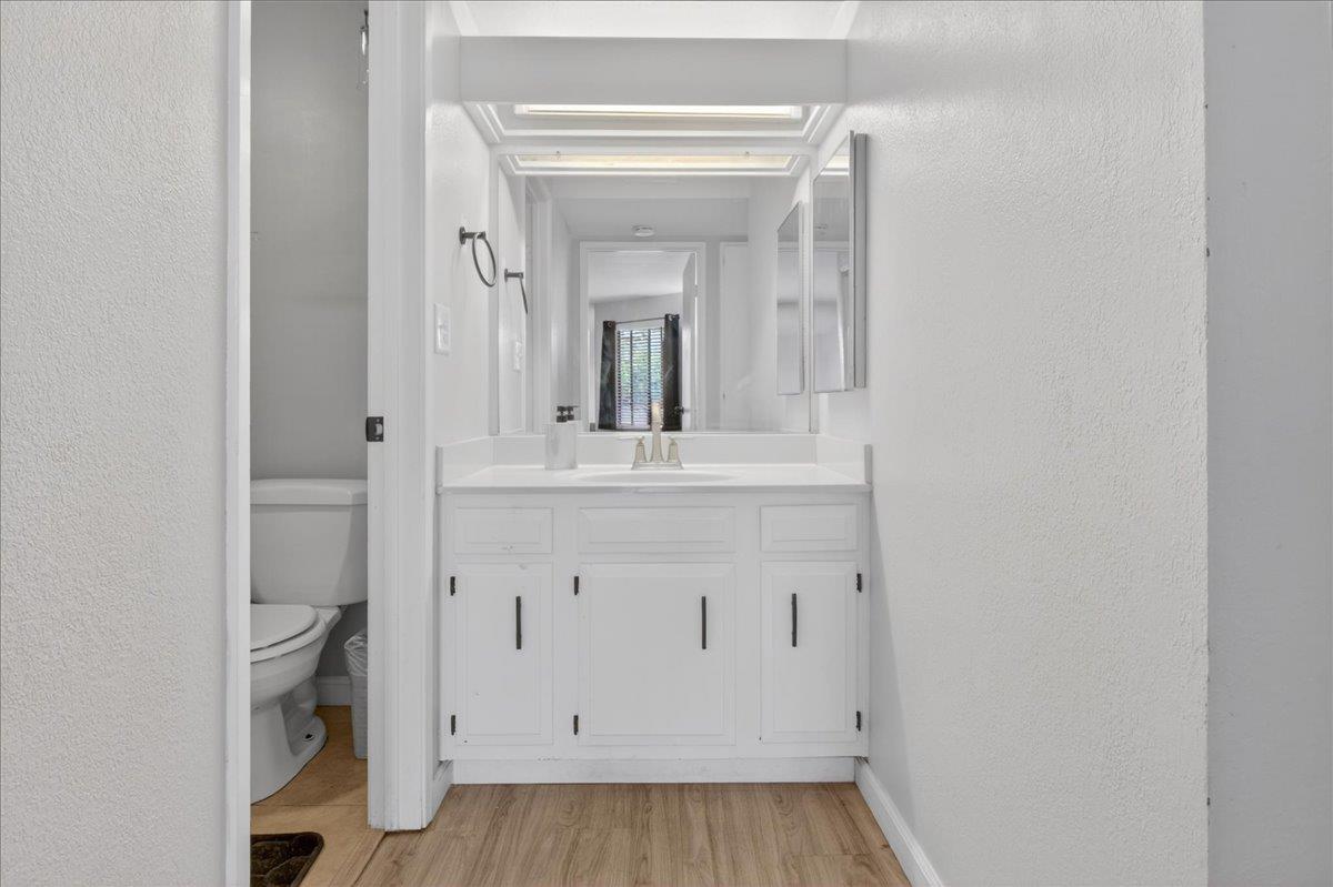 Detail Gallery Image 18 of 35 For 2400 N Main St #F,  Salinas,  CA 93906 - 1 Beds | 1 Baths