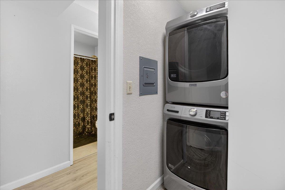 Detail Gallery Image 20 of 35 For 2400 N Main St #F,  Salinas,  CA 93906 - 1 Beds | 1 Baths