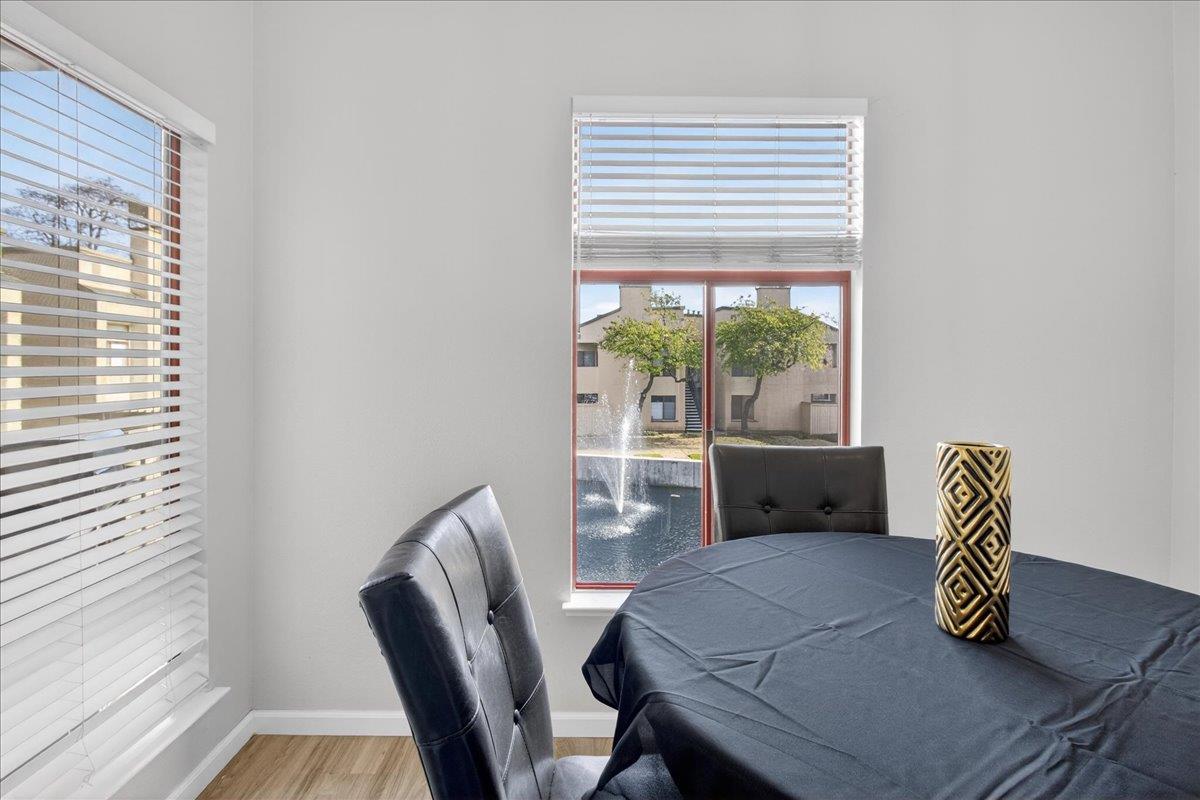 Detail Gallery Image 9 of 35 For 2400 N Main St #F,  Salinas,  CA 93906 - 1 Beds | 1 Baths