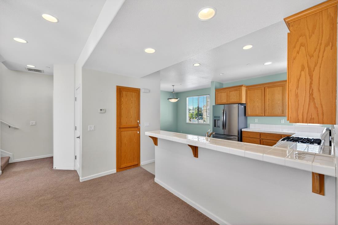 Detail Gallery Image 12 of 52 For 239 Jarvis, Morgan Hill,  CA 95037 - 3 Beds | 2/1 Baths