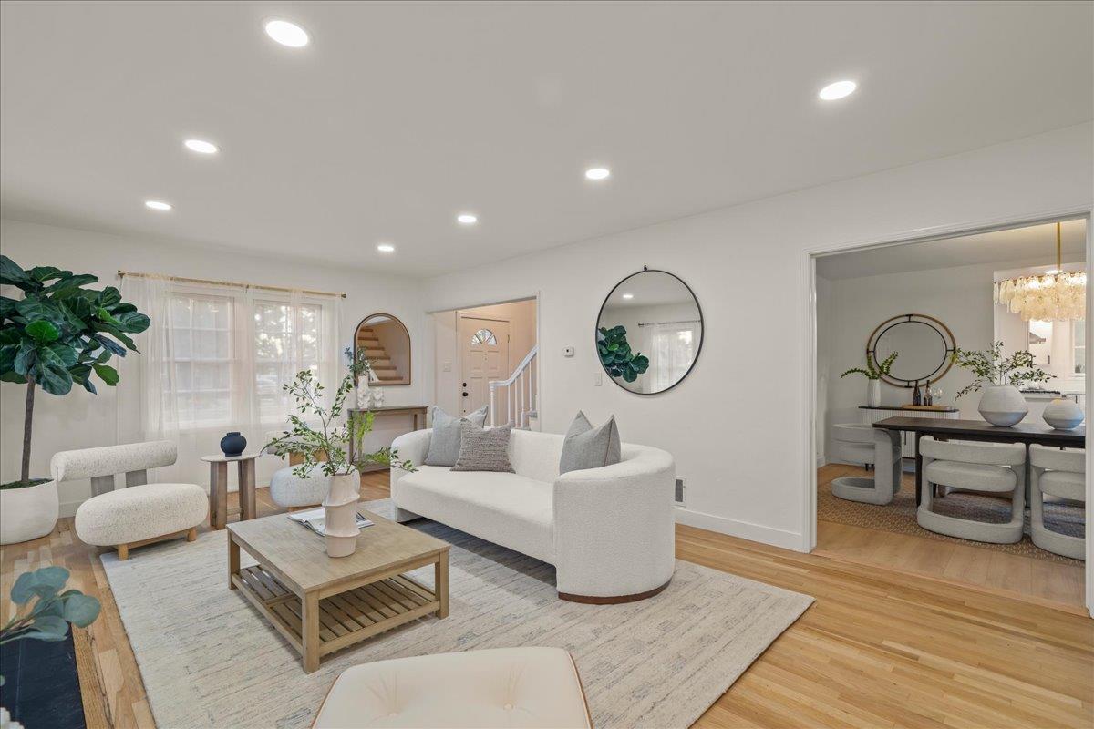 Detail Gallery Image 11 of 60 For 1432 Mercer Ave, San Jose,  CA 95125 - 4 Beds | 3 Baths