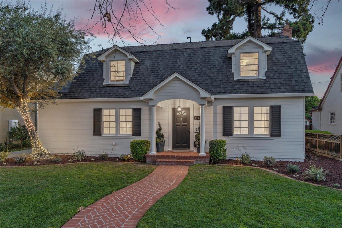 Detail Gallery Image 5 of 60 For 1432 Mercer Ave, San Jose,  CA 95125 - 4 Beds | 3 Baths