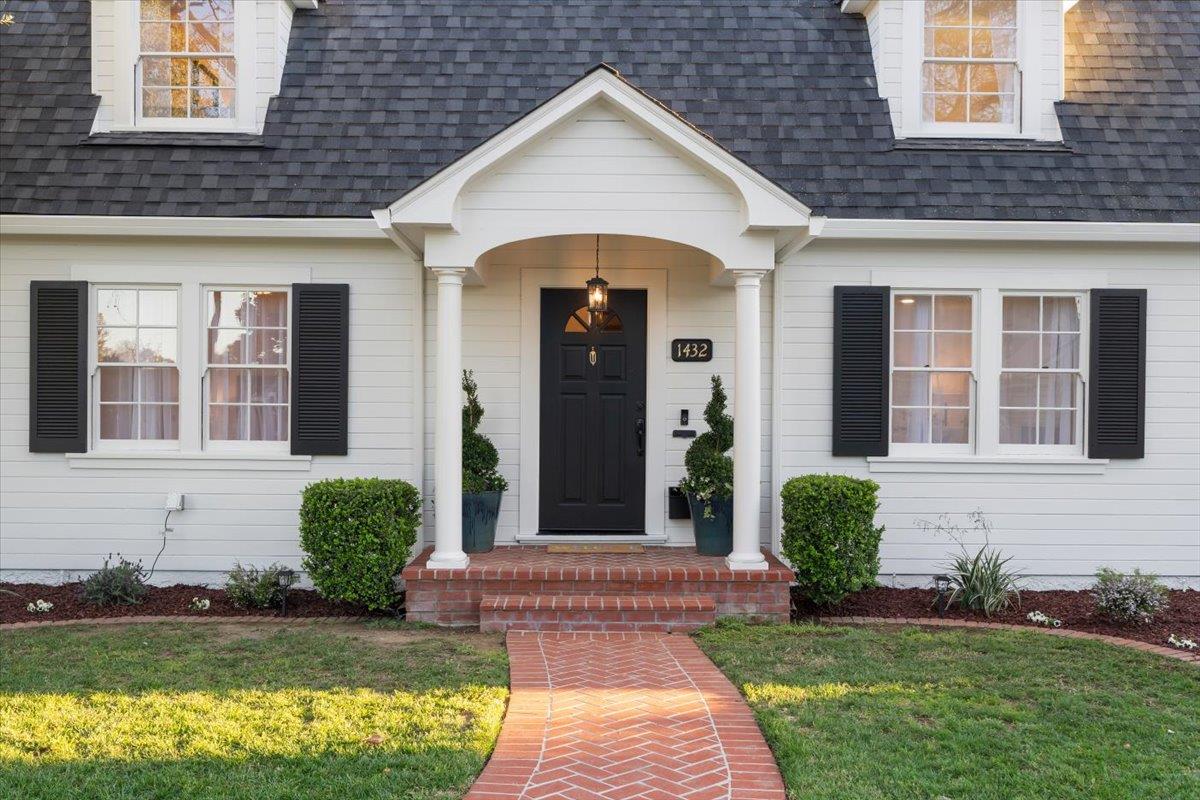 Detail Gallery Image 6 of 60 For 1432 Mercer Ave, San Jose,  CA 95125 - 4 Beds | 3 Baths