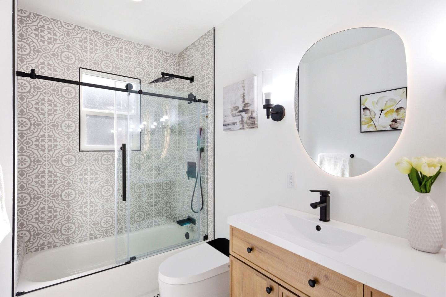 Detail Gallery Image 28 of 49 For 531 Bay Rd, Menlo Park,  CA 94025 - 3 Beds | 3 Baths