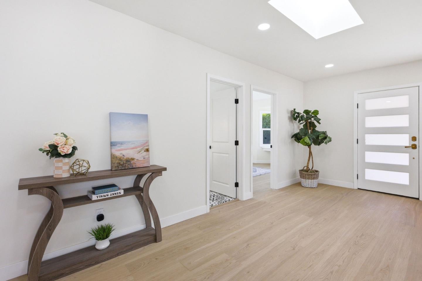 Detail Gallery Image 4 of 49 For 531 Bay Rd, Menlo Park,  CA 94025 - 3 Beds | 3 Baths