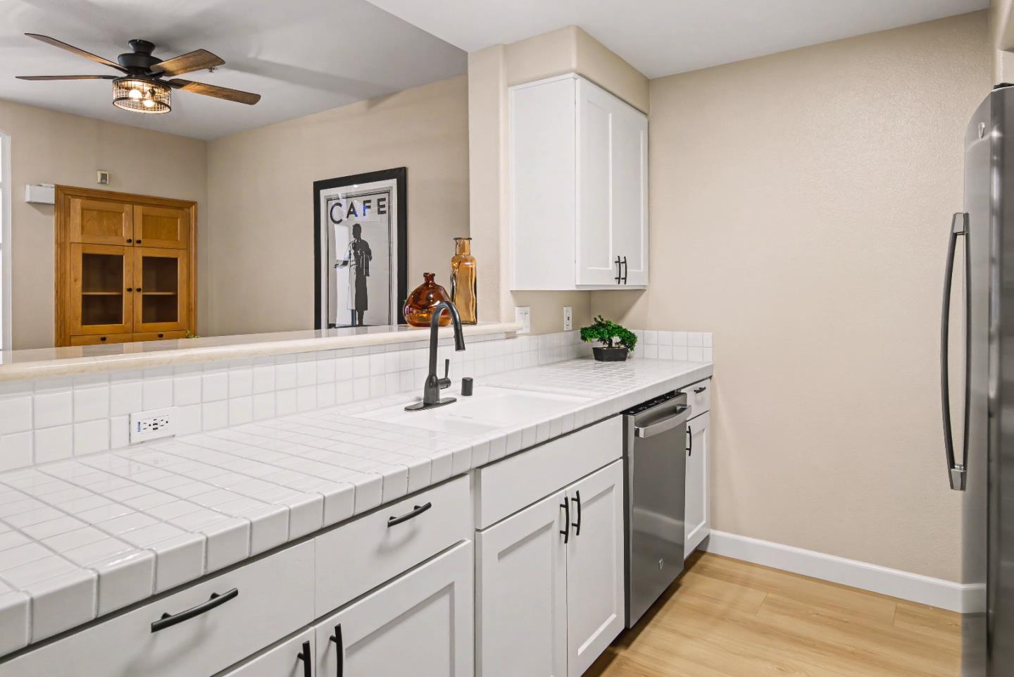 Detail Gallery Image 13 of 48 For 145 S 4th St, San Jose,  CA 95112 - 2 Beds | 2/1 Baths