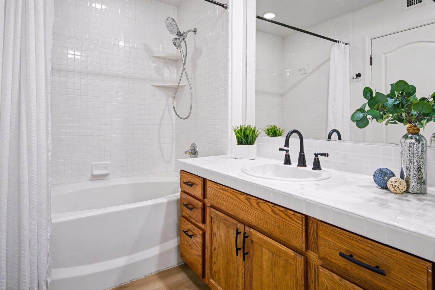 Detail Gallery Image 31 of 48 For 145 S 4th St, San Jose,  CA 95112 - 2 Beds | 2/1 Baths