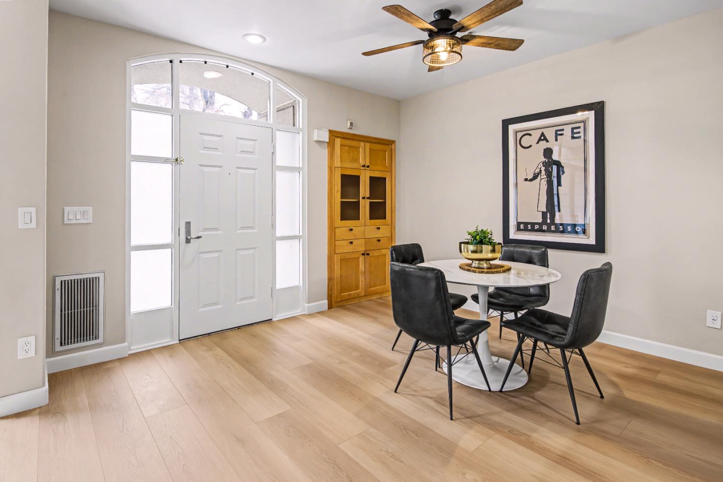 Detail Gallery Image 5 of 48 For 145 S 4th St, San Jose,  CA 95112 - 2 Beds | 2/1 Baths