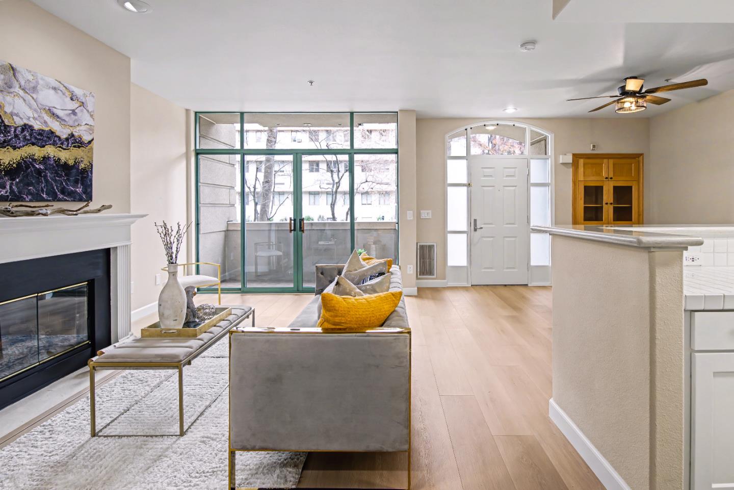 Detail Gallery Image 9 of 48 For 145 S 4th St, San Jose,  CA 95112 - 2 Beds | 2/1 Baths