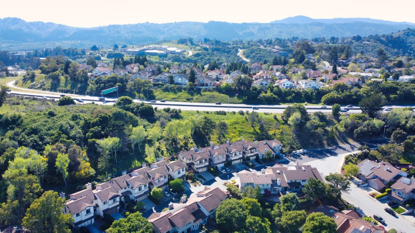 Detail Gallery Image 41 of 47 For 3528 Broadview Ct, San Mateo,  CA 94403 - 3 Beds | 2/1 Baths