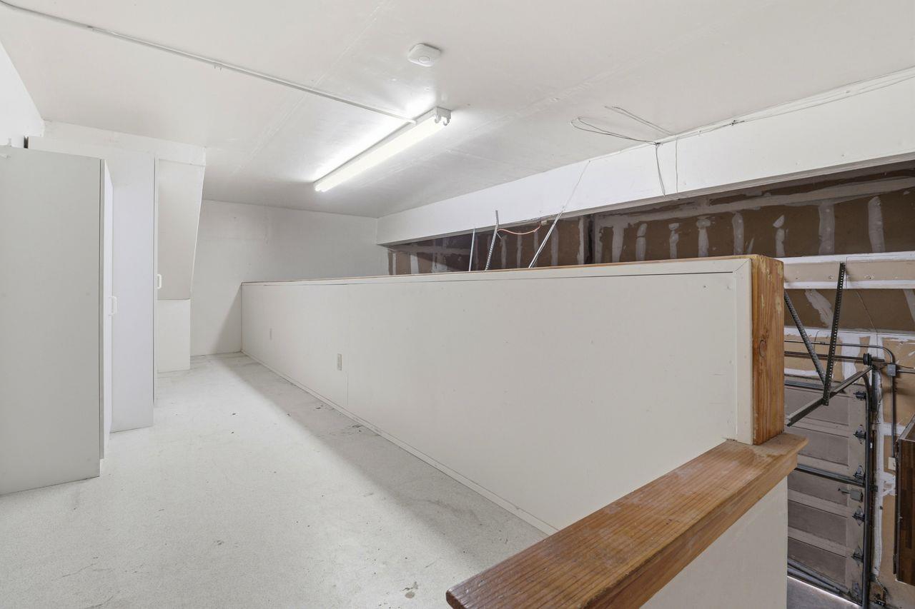 Detail Gallery Image 45 of 47 For 3528 Broadview Ct, San Mateo,  CA 94403 - 3 Beds | 2/1 Baths