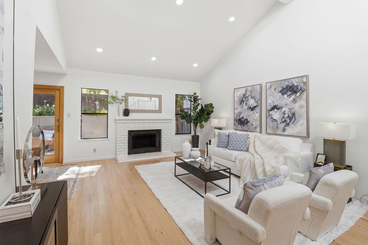 Detail Gallery Image 5 of 47 For 3528 Broadview Ct, San Mateo,  CA 94403 - 3 Beds | 2/1 Baths