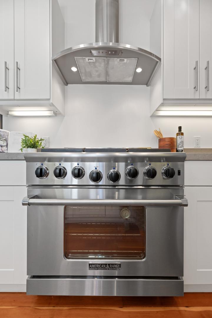 Detail Gallery Image 16 of 30 For 25 Sycamore St, San Francisco,  CA 94110 - 2 Beds | 1 Baths