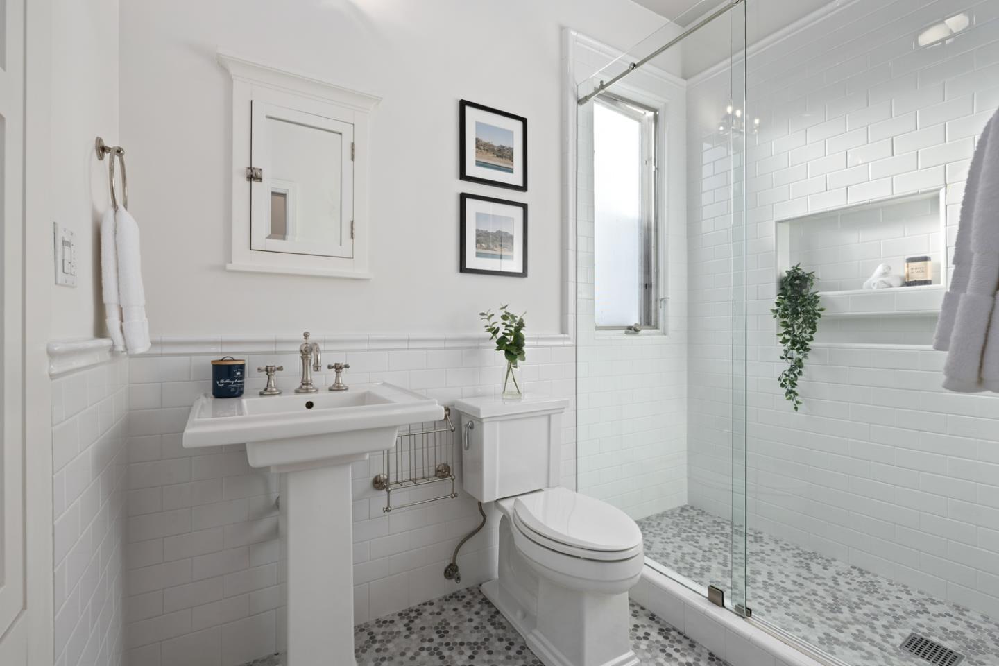 Detail Gallery Image 21 of 30 For 25 Sycamore St, San Francisco,  CA 94110 - 2 Beds | 1 Baths