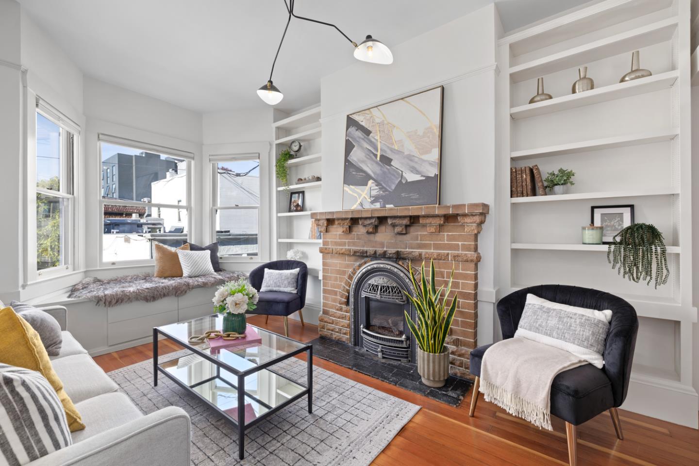 Detail Gallery Image 6 of 30 For 25 Sycamore St, San Francisco,  CA 94110 - 2 Beds | 1 Baths