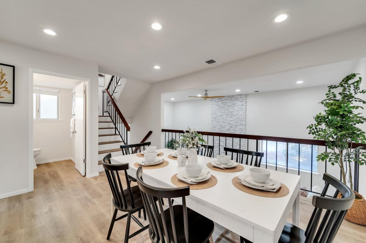 Detail Gallery Image 5 of 35 For 37856 Bright Cmn, Fremont,  CA 94536 - 3 Beds | 2/1 Baths