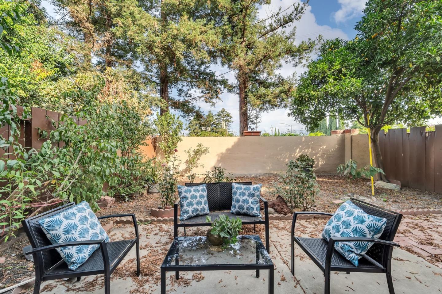 Detail Gallery Image 8 of 35 For 37856 Bright Cmn, Fremont,  CA 94536 - 3 Beds | 2/1 Baths