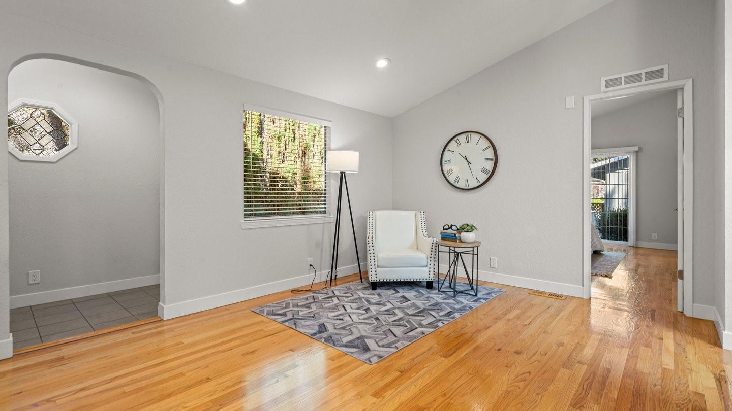 Detail Gallery Image 12 of 42 For 14355 La Rinconada Dr, Los Gatos,  CA 95032 - 4 Beds | 3 Baths