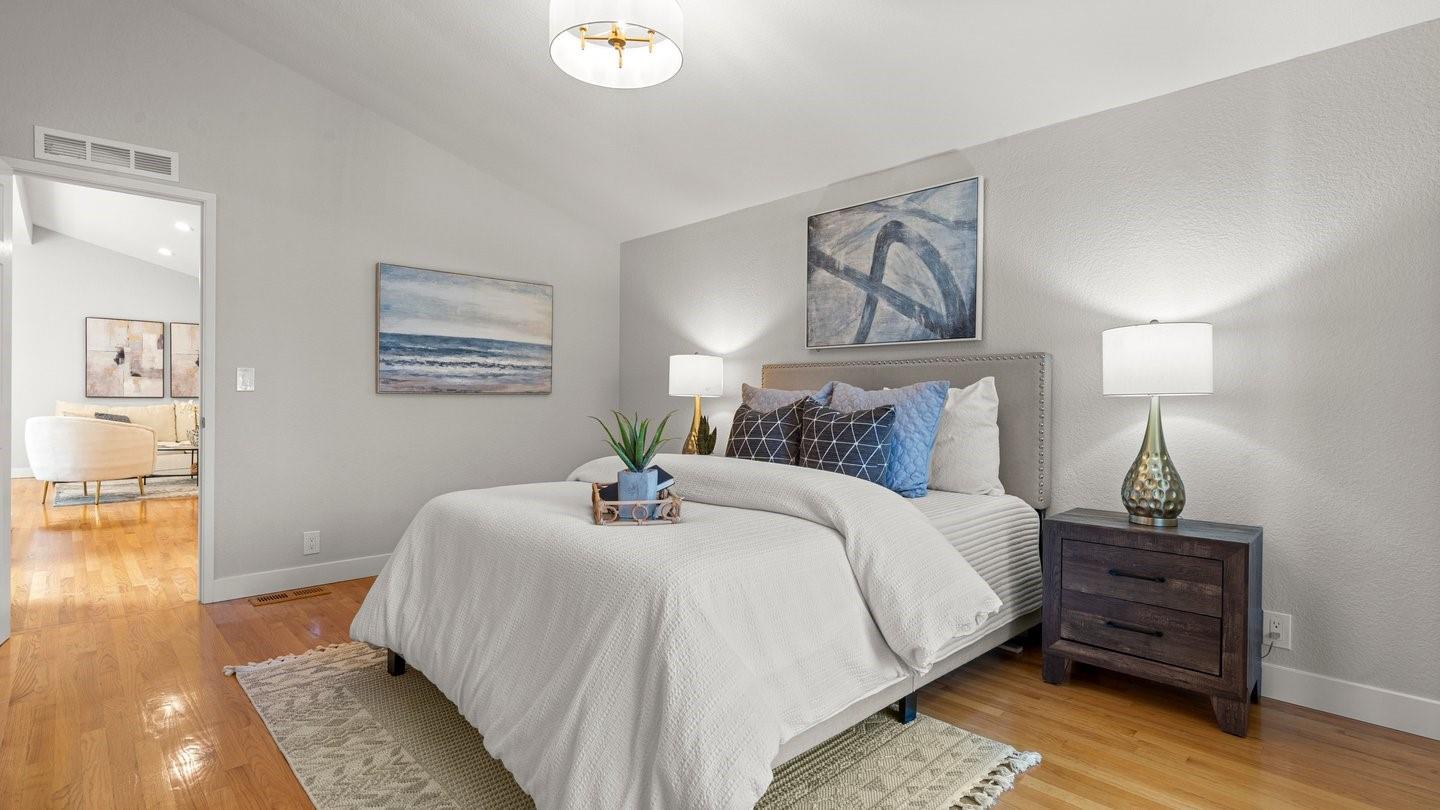 Detail Gallery Image 19 of 42 For 14355 La Rinconada Dr, Los Gatos,  CA 95032 - 4 Beds | 3 Baths