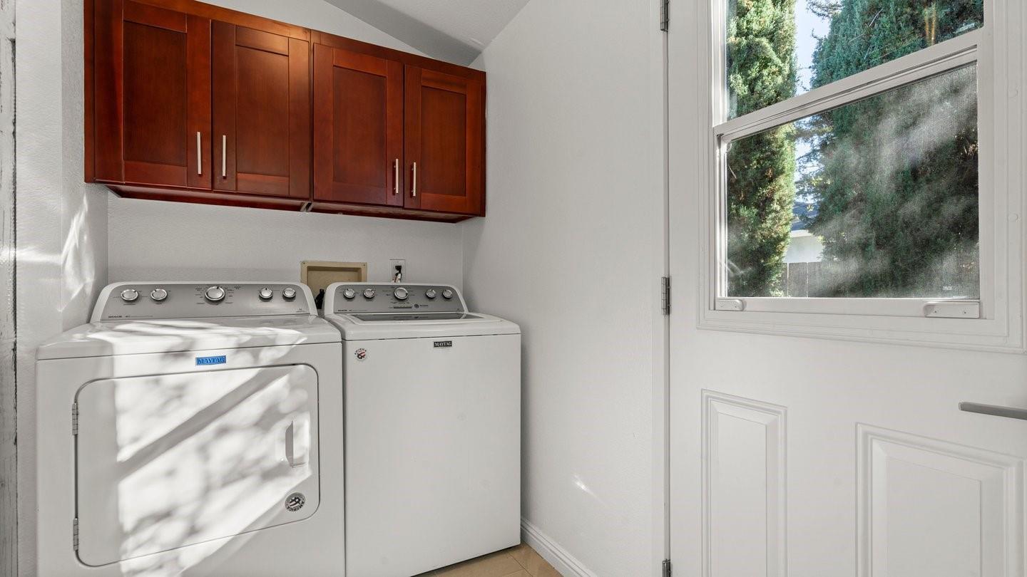 Detail Gallery Image 35 of 42 For 14355 La Rinconada Dr, Los Gatos,  CA 95032 - 4 Beds | 3 Baths