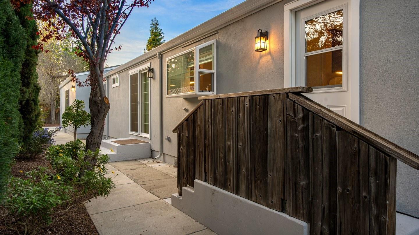 Detail Gallery Image 36 of 42 For 14355 La Rinconada Dr, Los Gatos,  CA 95032 - 4 Beds | 3 Baths