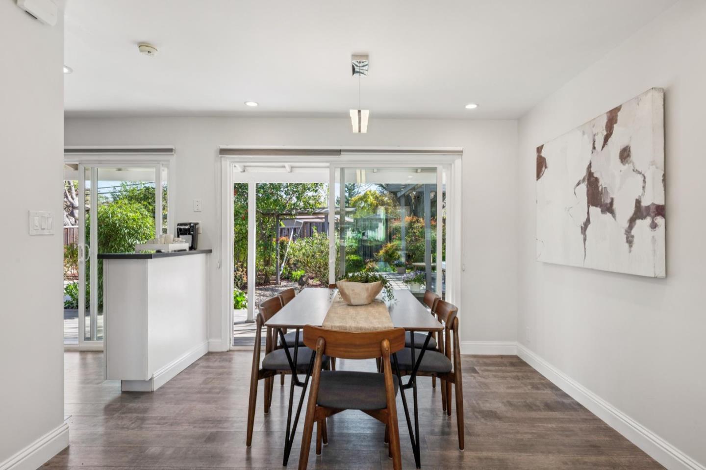 Detail Gallery Image 10 of 28 For 2825 Washington Ave, Redwood City,  CA 94061 - 3 Beds | 1 Baths