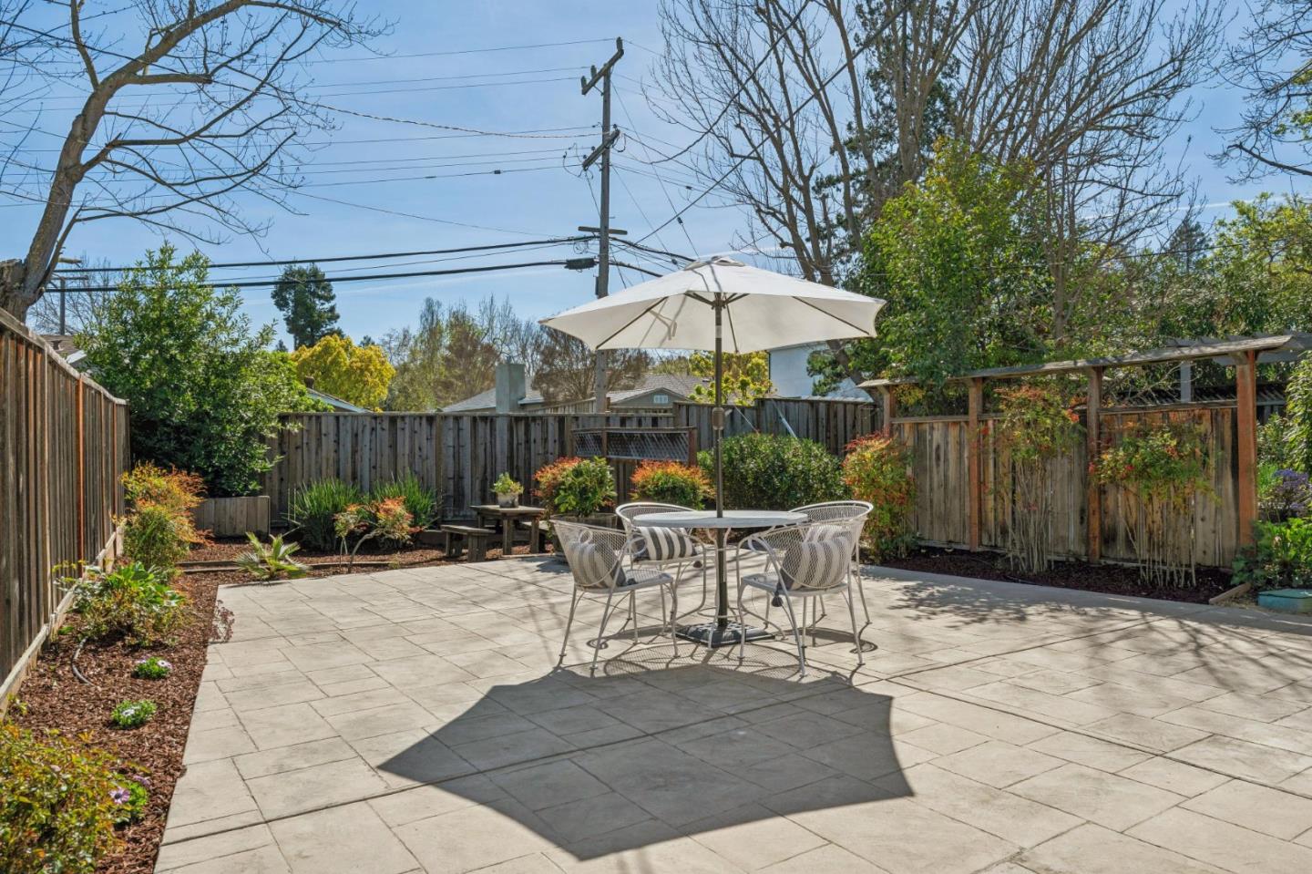 Detail Gallery Image 32 of 35 For 2825 Washington Ave, Redwood City,  CA 94061 - 3 Beds | 1 Baths