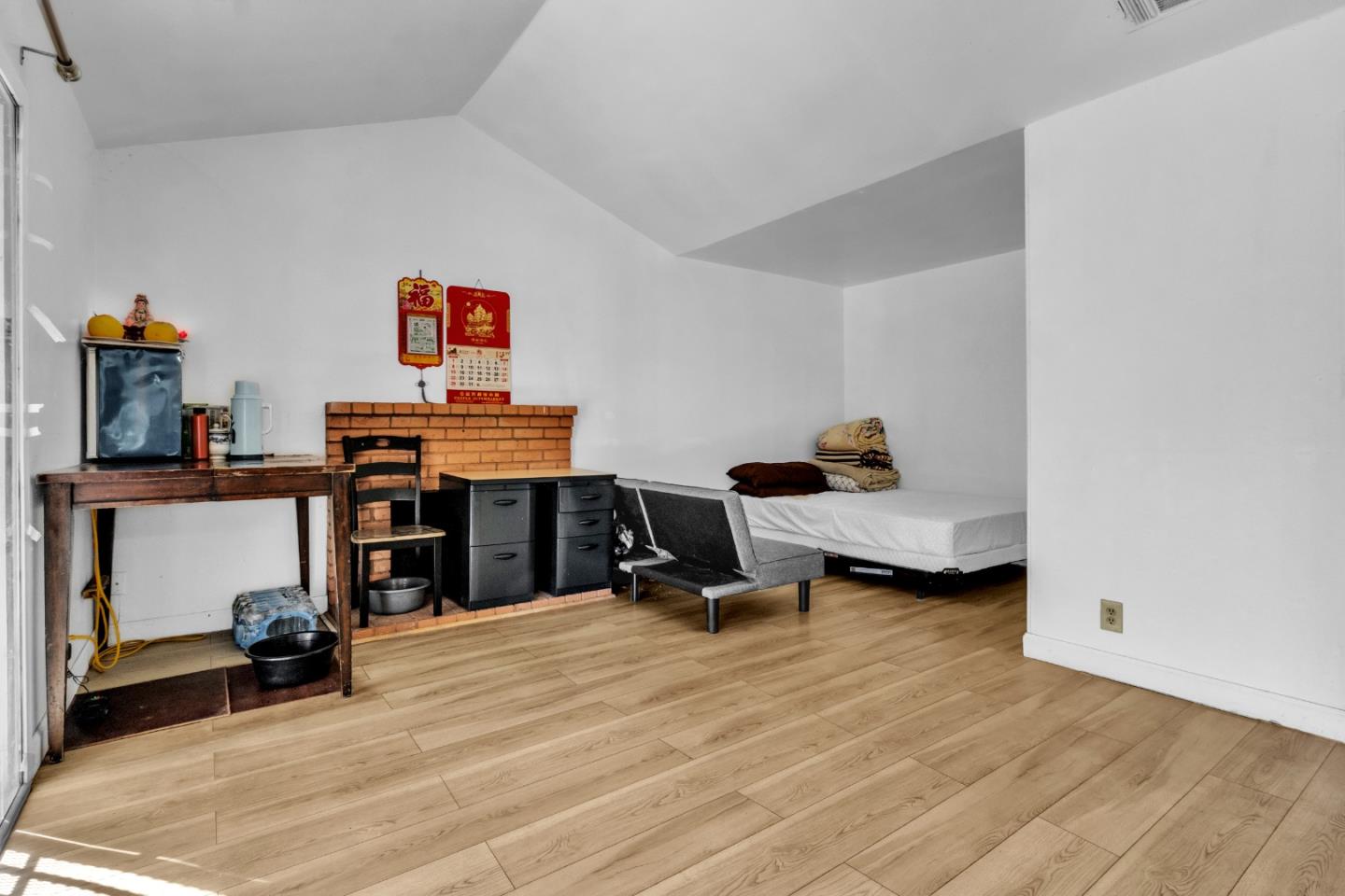 Detail Gallery Image 11 of 36 For 6245 Pantano Dr, Sacramento,  CA 95824 - 4 Beds | 2/1 Baths