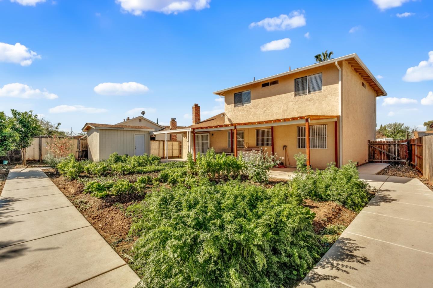 Detail Gallery Image 25 of 36 For 6245 Pantano Dr, Sacramento,  CA 95824 - 4 Beds | 2/1 Baths