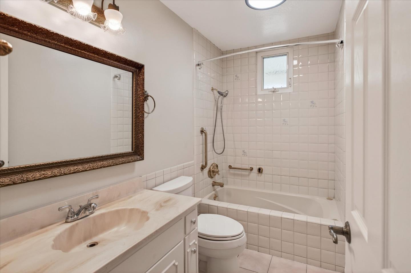 Detail Gallery Image 12 of 27 For 2310 Montezuma Dr, Campbell,  CA 95008 - 5 Beds | 2 Baths