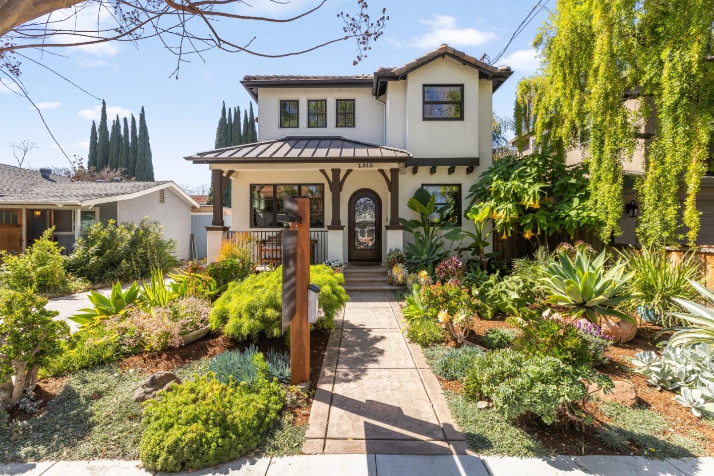 Detail Gallery Image 3 of 42 For 1315 Iris Ct, San Jose,  CA 95125 - 2 Beds | 2 Baths