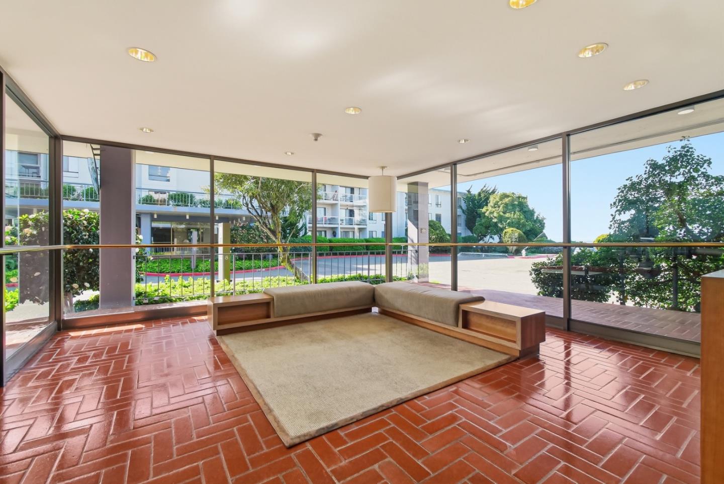 Detail Gallery Image 23 of 39 For 8 Commodore Dr #C457,  Emeryville,  CA 94608 - 1 Beds | 1 Baths