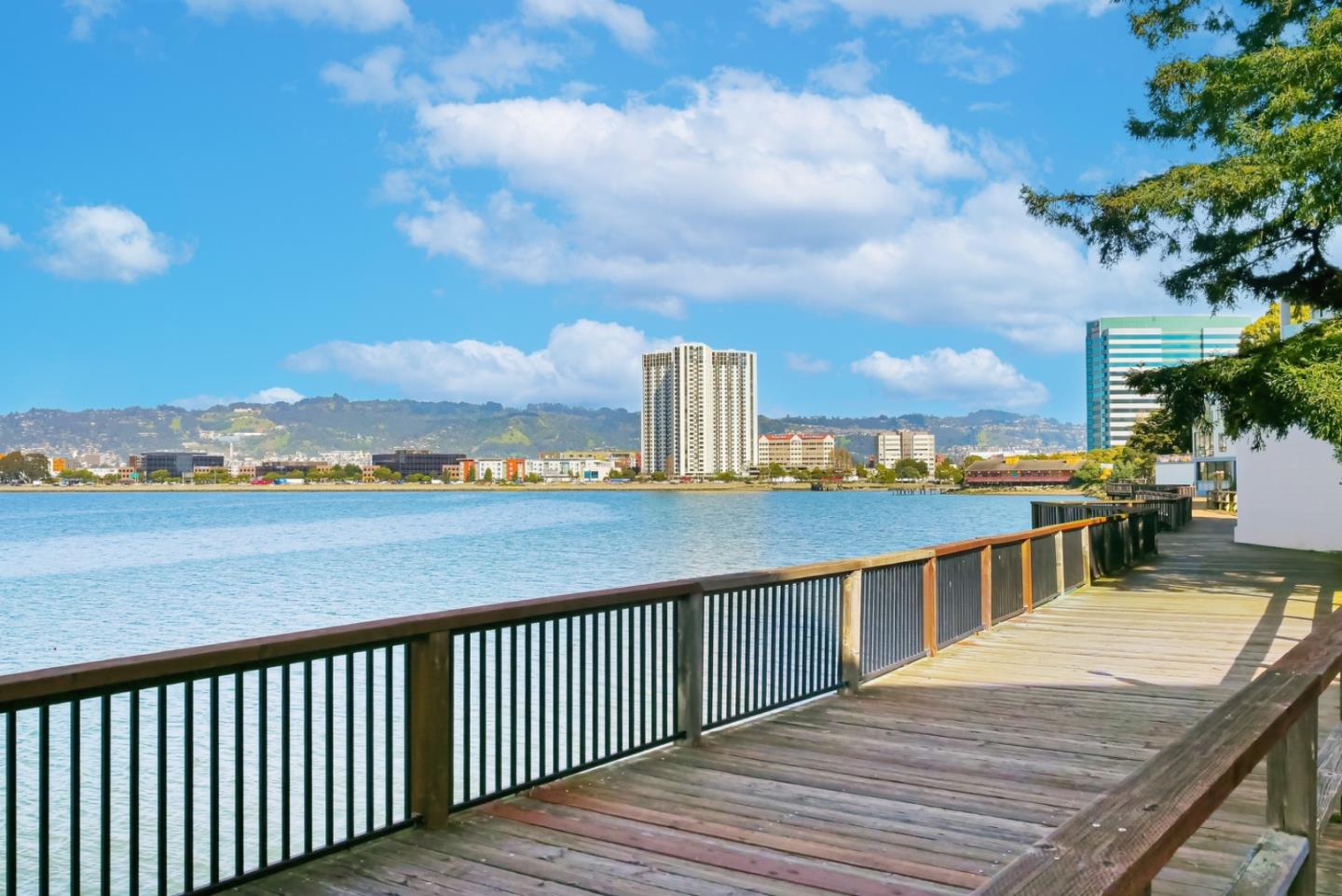 Detail Gallery Image 38 of 39 For 8 Commodore Dr #C457,  Emeryville,  CA 94608 - 1 Beds | 1 Baths