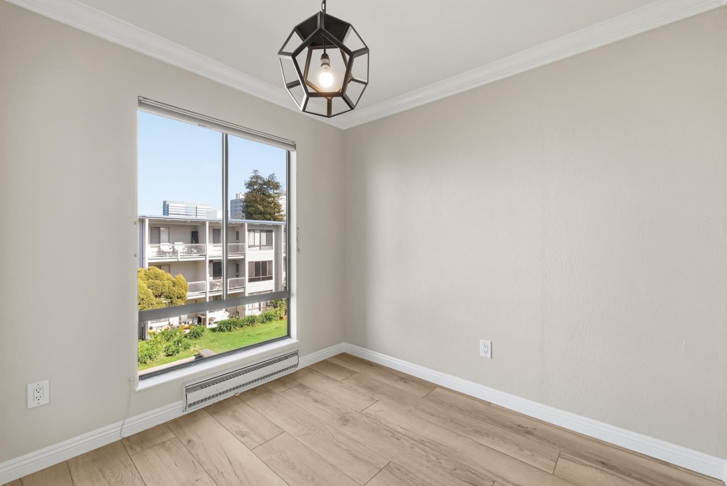 Detail Gallery Image 6 of 39 For 8 Commodore Dr #C457,  Emeryville,  CA 94608 - 1 Beds | 1 Baths