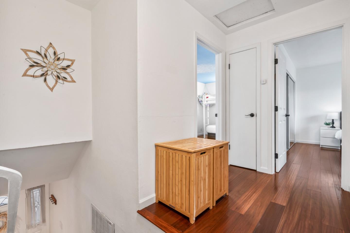 Detail Gallery Image 18 of 35 For 2456 Kenoga Dr, San Jose,  CA 95121 - 4 Beds | 2/1 Baths