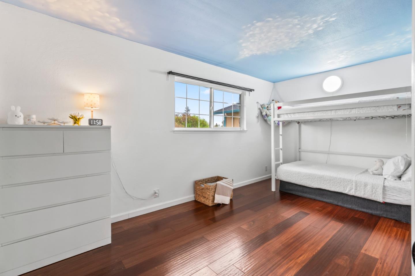 Detail Gallery Image 19 of 35 For 2456 Kenoga Dr, San Jose,  CA 95121 - 4 Beds | 2/1 Baths