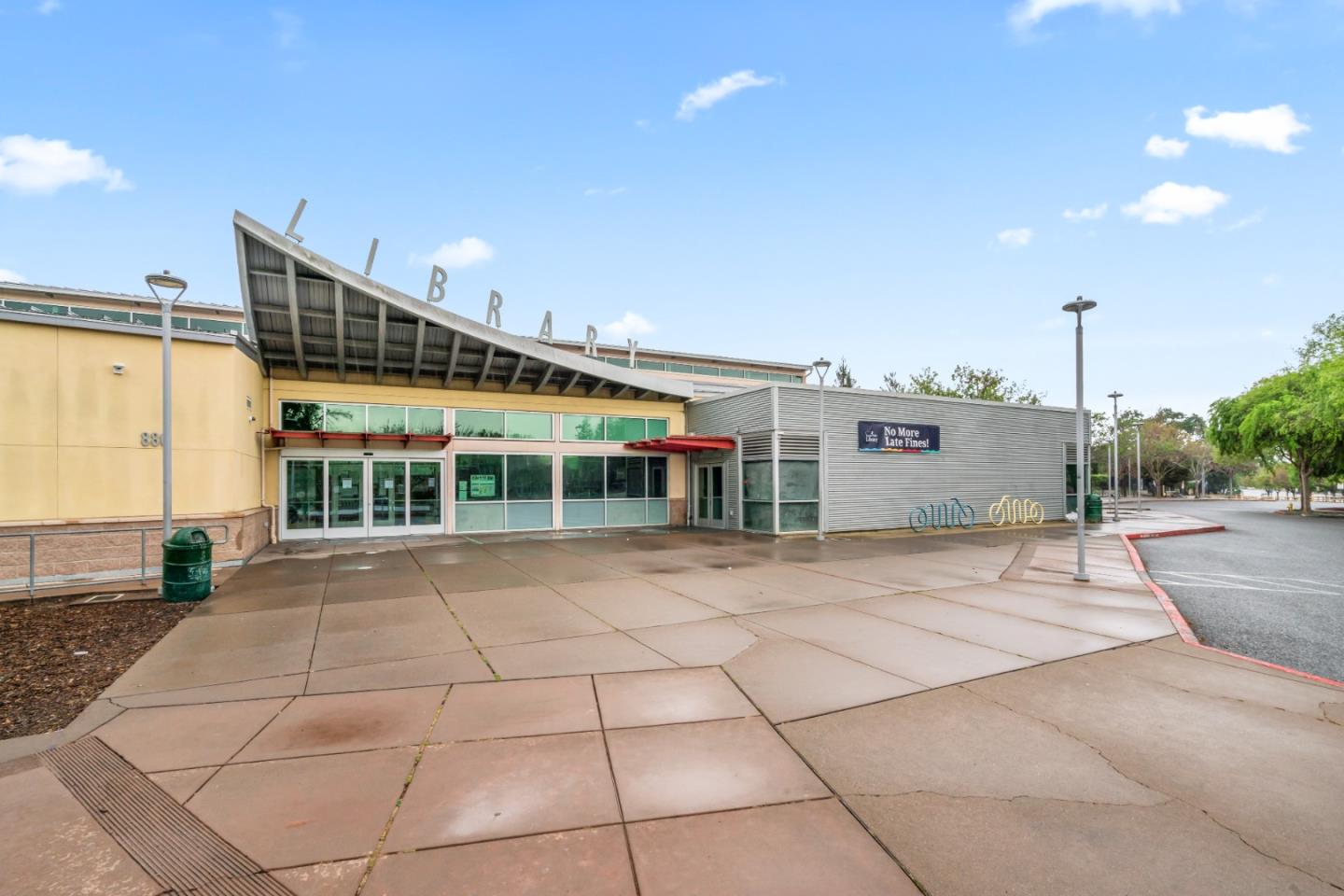 Detail Gallery Image 31 of 35 For 2456 Kenoga Dr, San Jose,  CA 95121 - 4 Beds | 2/1 Baths