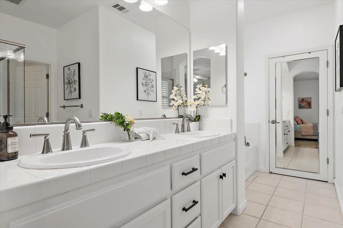 Detail Gallery Image 9 of 16 For 2380 Trade Zone Blvd, San Jose,  CA 95131 - 4 Beds | 2/1 Baths