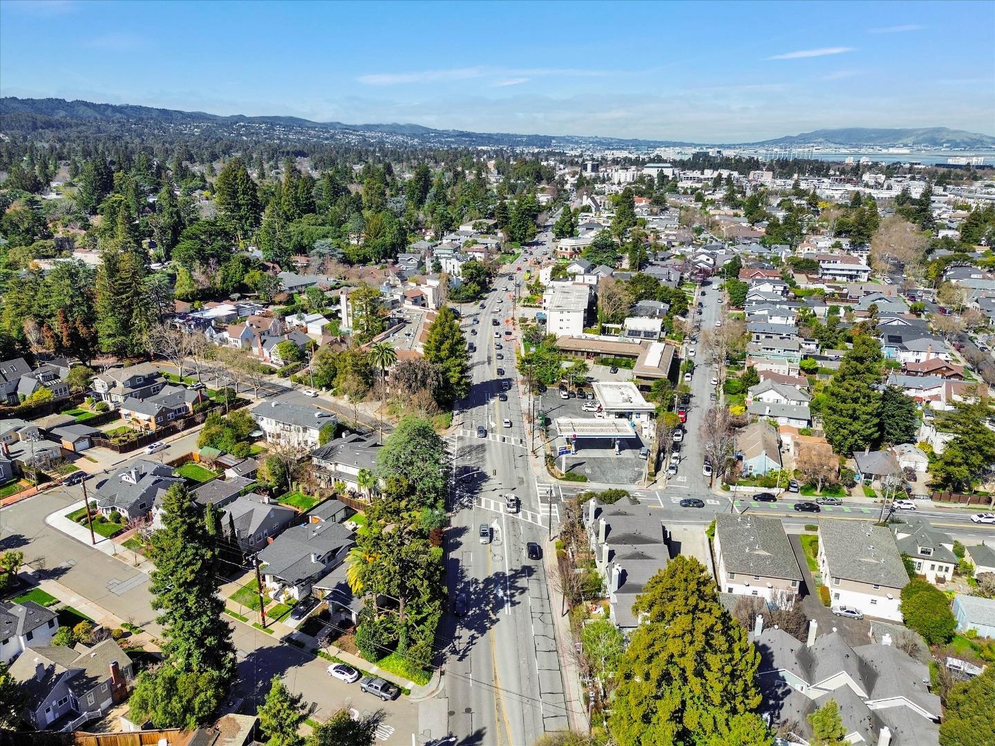 Detail Gallery Image 49 of 62 For 316 N El Camino Real #217,  San Mateo,  CA 94401 - 2 Beds | 2 Baths