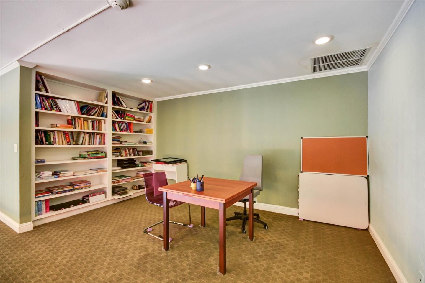 Detail Gallery Image 7 of 62 For 316 N El Camino Real #217,  San Mateo,  CA 94401 - 2 Beds | 2 Baths