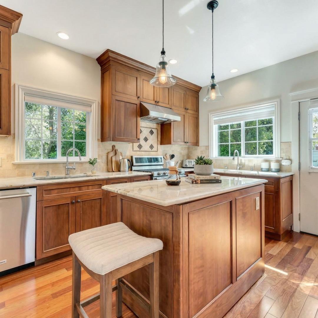 Detail Gallery Image 4 of 22 For 112 Churchill Ave, Palo Alto,  CA 94301 - 2 Beds | 1 Baths