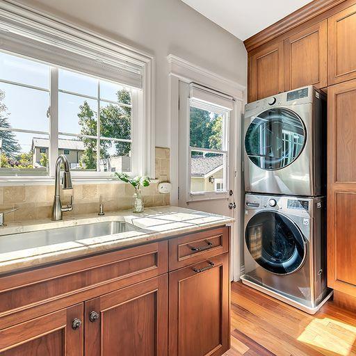 Detail Gallery Image 7 of 22 For 112 Churchill Ave, Palo Alto,  CA 94301 - 2 Beds | 1 Baths