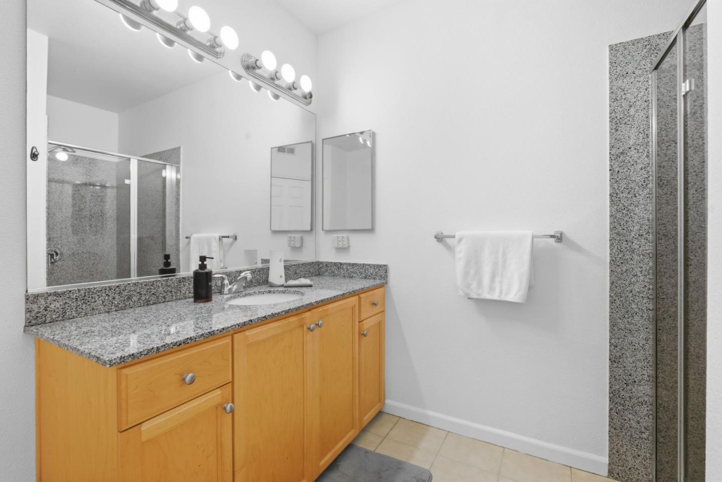 Detail Gallery Image 26 of 41 For 88 N Jackson Ave #211,  San Jose,  CA 95116 - 2 Beds | 2 Baths
