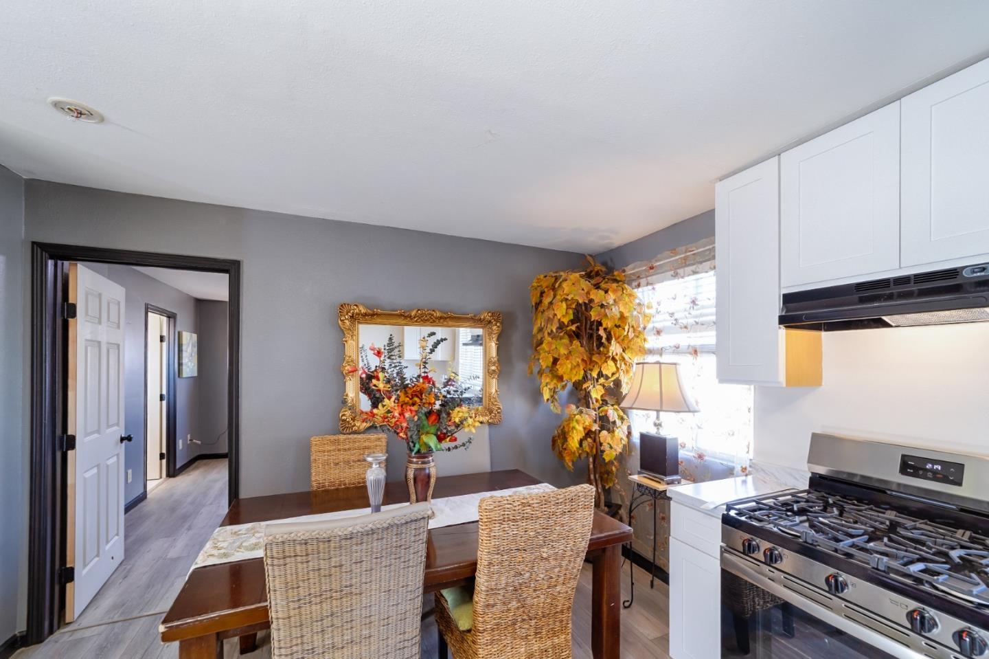 Detail Gallery Image 27 of 45 For 816 7th Ave, Oakland,  CA 94606 - 3 Beds | 2/1 Baths