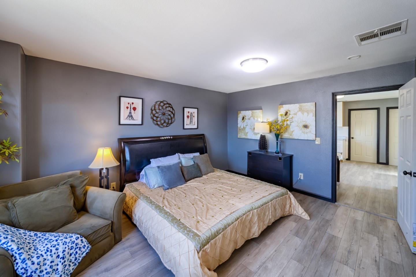 Detail Gallery Image 28 of 45 For 816 7th Ave, Oakland,  CA 94606 - 3 Beds | 2/1 Baths