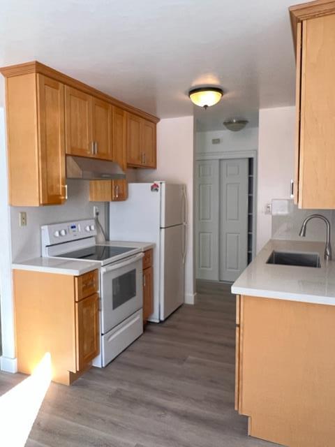 Detail Gallery Image 4 of 8 For 1721 Ross Cir, San Jose,  CA 95124 - – Beds | – Baths